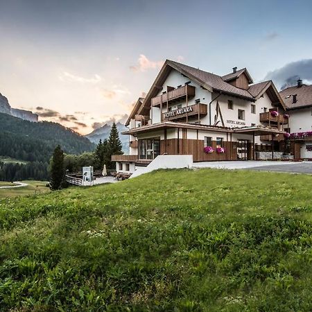 Hotel Arlara Corvara Exteriör bild