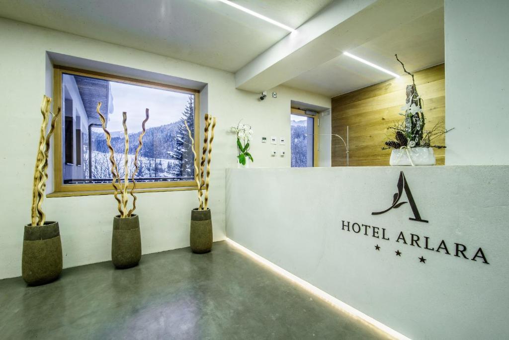 Hotel Arlara Corvara Exteriör bild